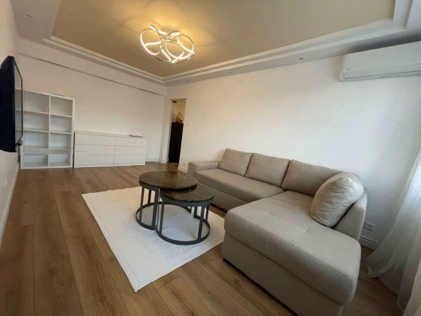 Дава се под наем Двустаен апартамент в София, Младост 1 - 60 кв.м за 639 € - Снимка #1