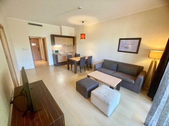 Двустаен апартамент в к.к. Слънчев бряг - 64 кв.м за 1296 €/кв.м - Снимка #1