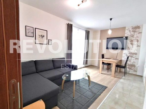 Дава се под наем Двустаен апартамент в Варна, Трошево - 55 кв.м за 450 € - Снимка #1