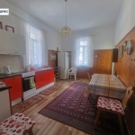 Многостаен апартамент в Плевен, Идеален център - 210 кв.м за 1191 €/кв.м - Снимка #1