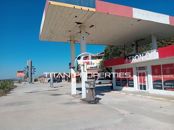 Дава се под наем Хотел в Пловдив, Индустриална зона - Тракия - 300 кв.м за 1250 € - Снимка #1