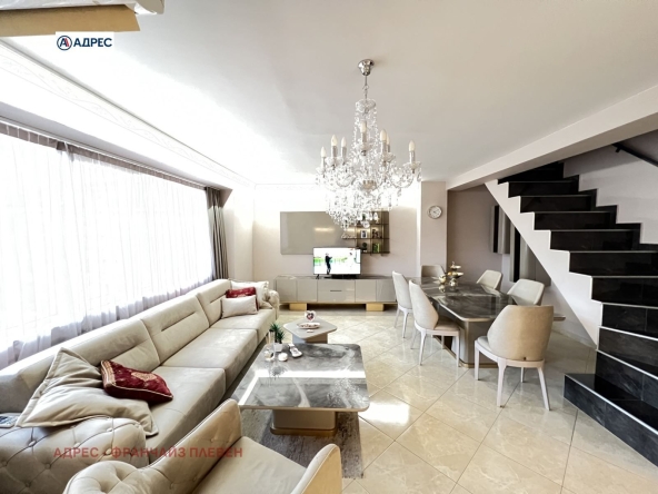 Тристаен апартамент в Плевен, Идеален център - 100 кв.м за 2000 €/кв.м - Снимка #1