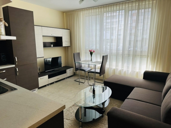 Дава се под наем Двустаен апартамент в Пловдив, Кършияка - 62 кв.м за 425 € - Снимка #1
