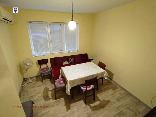 Дава се под наем Двустаен апартамент в Русе, Широк център - 60 кв.м за 255 € - Снимка #1