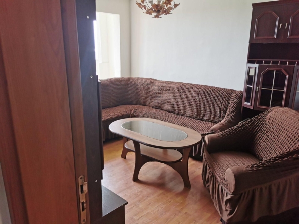 Дава се под наем Тристаен апартамент в Пловдив, Каменица 2 - 80 кв.м за 433.5 € - Снимка #1