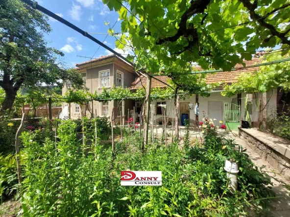 Къща в Велико Търново, Акация - 150 кв.м за 612 €/кв.м - Снимка #1