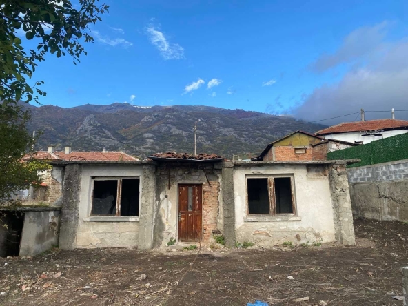 Къща в Карлово - 70 кв.м за 277 €/кв.м - Снимка #1