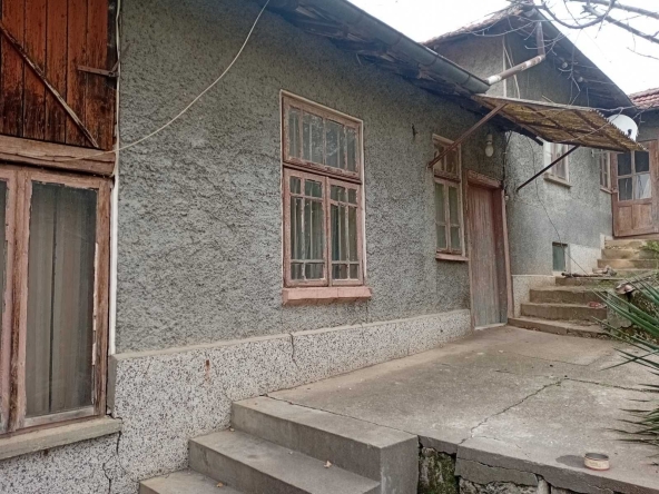 Къща в с. Тръстеник, Област Русе - 88 кв.м за 216 €/кв.м - Снимка #1