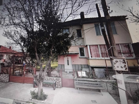 Етаж от къща в с. Калипетрово, Област Силистра - 70 кв.м за 728 €/кв.м - Снимка #1