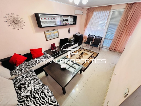 Дава се под наем Двустаен апартамент в Бургас, Център - 64 кв.м за 433.5 € - Снимка #1