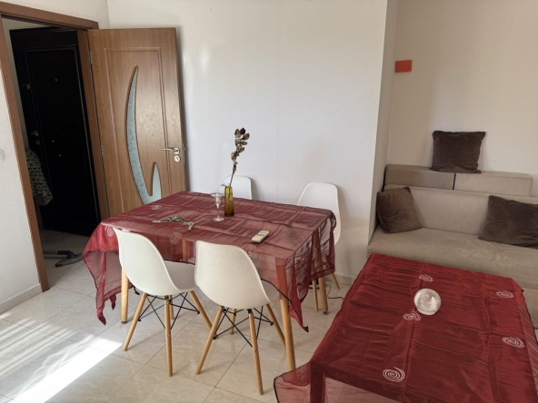 Дава се под наем Двустаен апартамент в Пловдив, Център - 70 кв.м за 408 € - Снимка #1