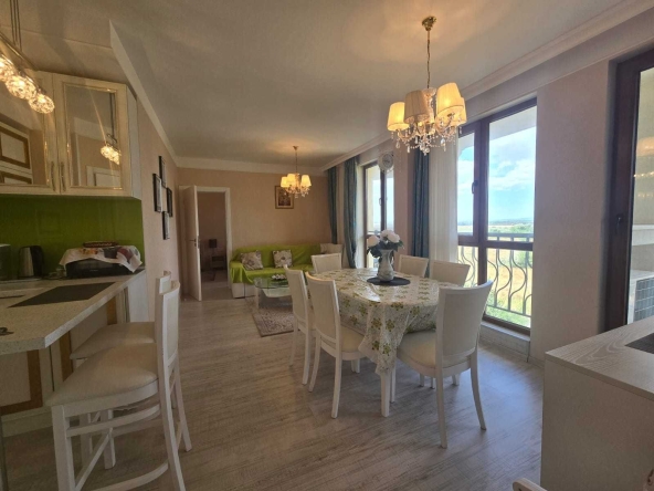 Тристаен апартамент в к.к. Слънчев бряг - 87 кв.м за 1551 €/кв.м - Снимка #1