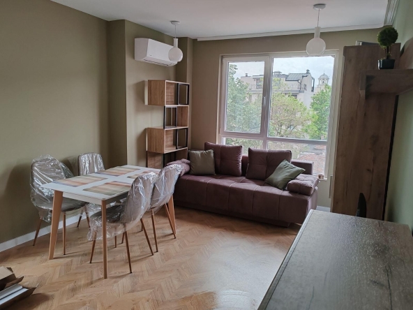 Дава се под наем Двустаен апартамент в Пловдив, Кършияка - 65 кв.м за 433.5 € - Снимка #1