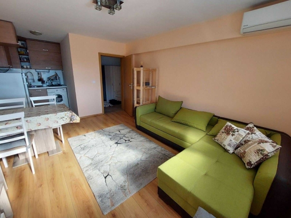 Дава се под наем Двустаен апартамент в София, Хладилника - 68 кв.м за 650 € - Снимка #1