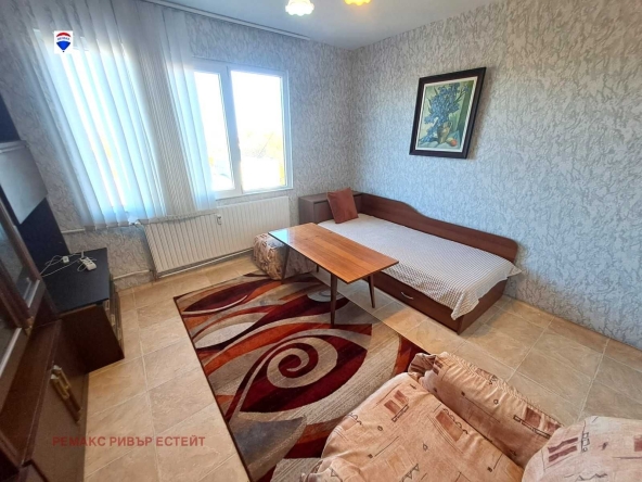 Дава се под наем Двустаен апартамент в Русе, Възраждане - 65 кв.м за 255 € - Снимка #1