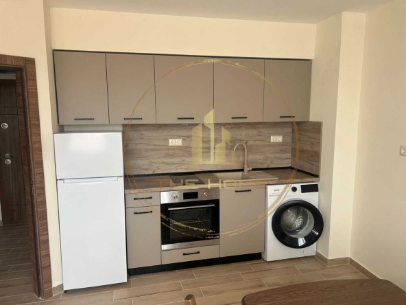 Дава се под наем Двустаен апартамент в Варна, Левски - 50 кв.м за 440 € - Снимка #1