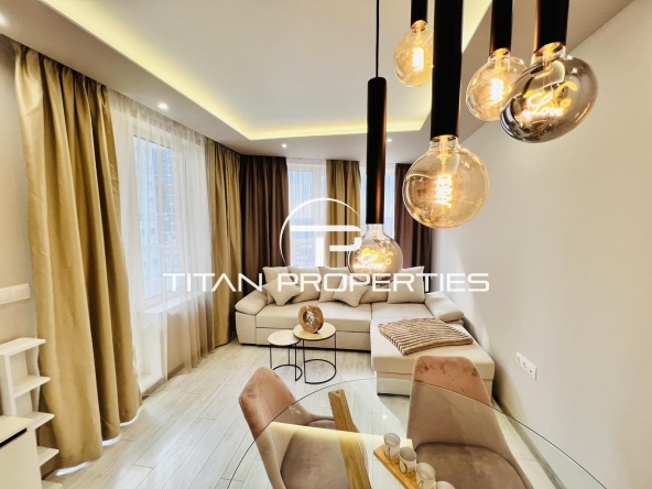Дава се под наем Двустаен апартамент в Бургас, Славейков - 74 кв.м за 612 € - Снимка #1