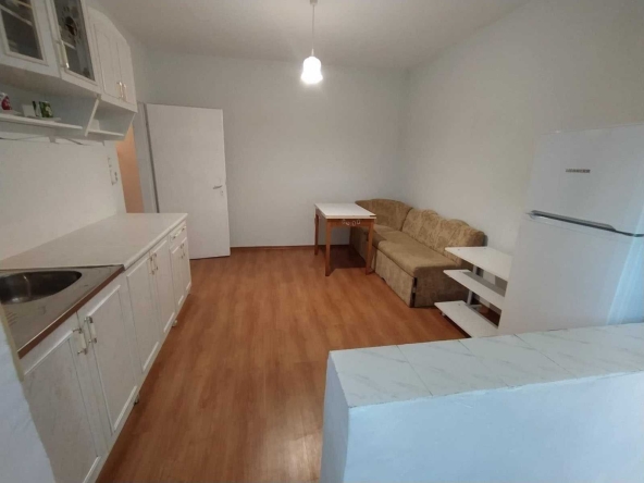 Дава се под наем Тристаен апартамент в София, Младост 1А - 65 кв.м за 650 € - Снимка #1