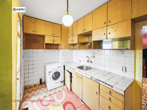 Двустаен апартамент в Плевен, Дружба 3 - 63 кв.м за 953 €/кв.м - Снимка #1