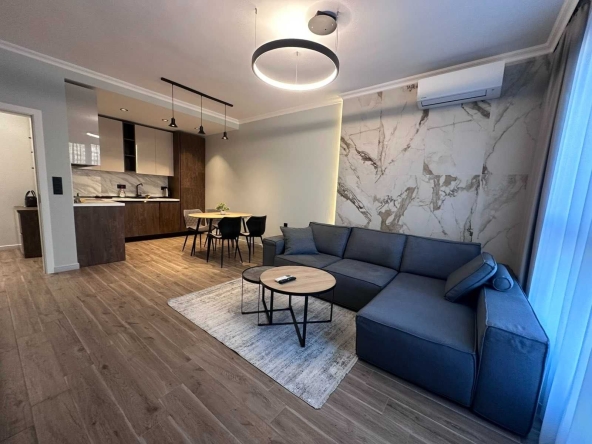 Дава се под наем Двустаен апартамент в Пловдив, Христо Смирненски - 60 кв.м за 700 € - Снимка #1