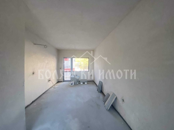 Тристаен апартамент в Велико Търново, Бузлуджа - 116 кв.м за 1294 €/кв.м - Снимка #1