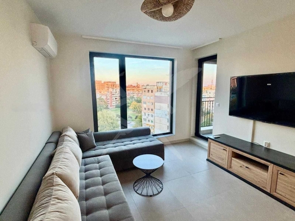 Дава се под наем Двустаен апартамент в Пловдив, Тракия - 71 кв.м за 700 € - Снимка #1