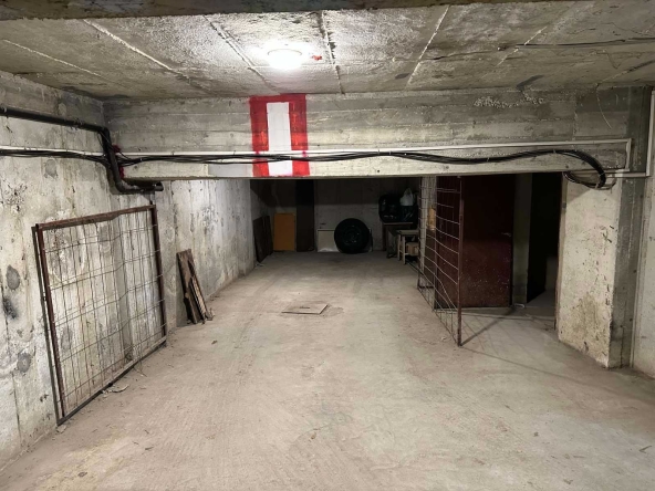 Дава се под наем Гараж / Паркомясто в Варна, Базар Левски - 18 кв.м за 90 € - Снимка #1