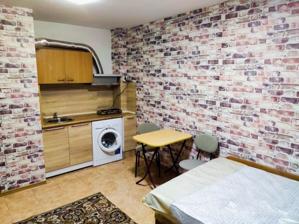 Дава се под наем Едностаен апартамент в Велико Търново, Колю Фичето - 35 кв.м за 178.5 € - Снимка #1