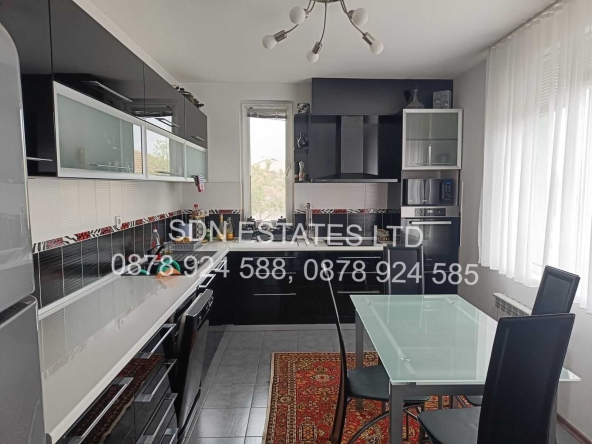 Къща в Казанлък - 300 кв.м за 934 €/кв.м - Снимка #1