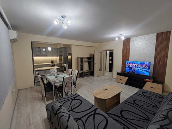 Дава се под наем Тристаен апартамент в Пловдив, Остромила - 118 кв.м за 650 € - Снимка #1