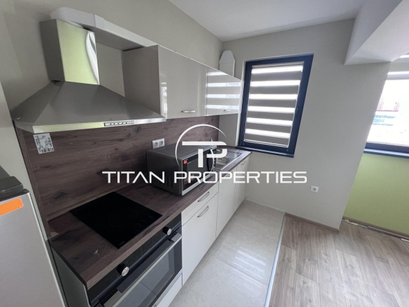 Дава се под наем Двустаен апартамент в Бургас, Център - 55 кв.м за 510 € - Снимка #1