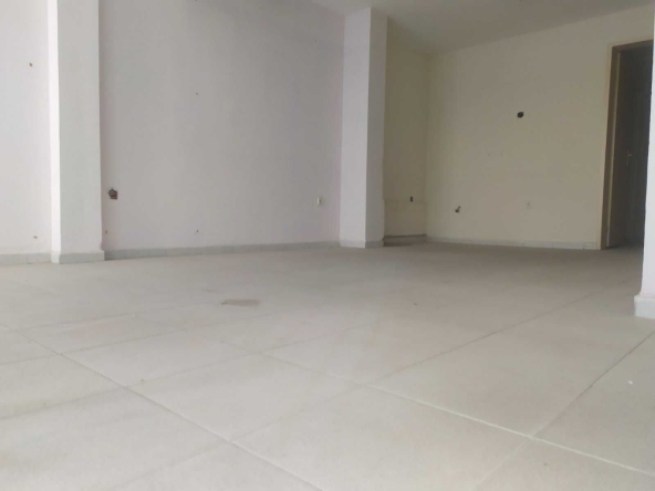 Магазин в Варна, Окръжна болница - 110 кв.м за 1545 €/кв.м - Снимка #1