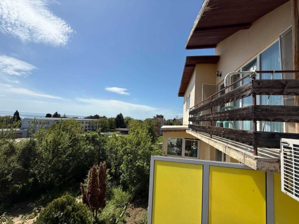 Дава се под наем Етаж от къща в София, Център - 50 кв.м за 73 € - Снимка #1