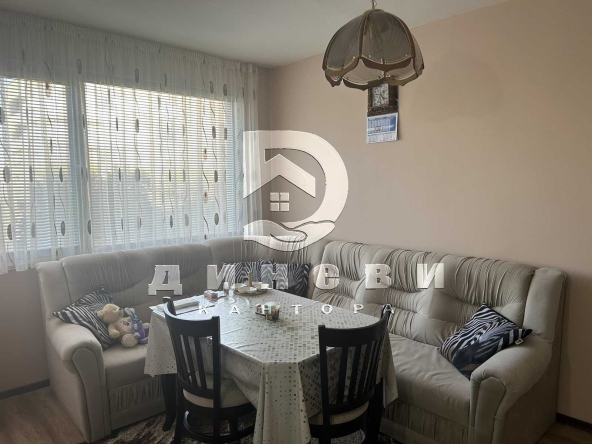 Тристаен апартамент в Стара Загора, Три чучура - юг - 86 кв.м за 1000 €/кв.м - Снимка #1