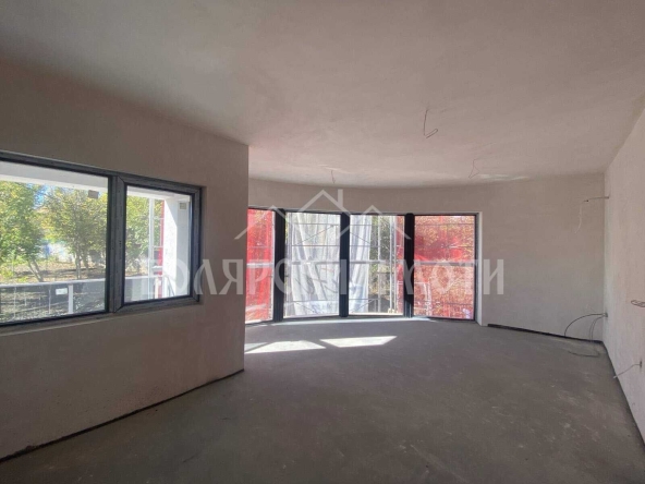 Тристаен апартамент в Велико Търново, Бузлуджа - 91 кв.м за 1300 €/кв.м - Снимка #1