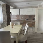 Тристаен апартамент в Пловдив, Център - 100 кв.м за 2000 €/кв.м - Снимка #1