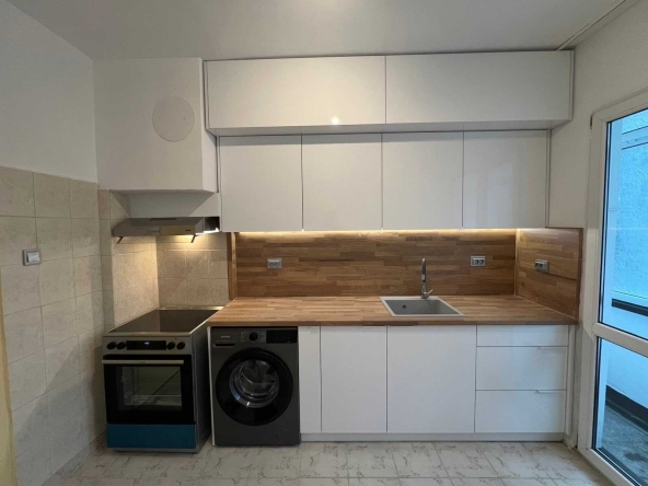 Тристаен апартамент в Пловдив, Въстанически - 87 кв.м за 1989 €/кв.м - Снимка #1