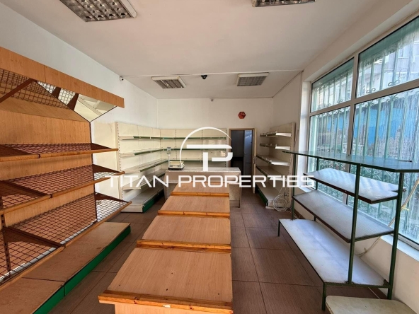 Дава се под наем Магазин в Бургас, Център - 45 кв.м за 306 € - Снимка #1