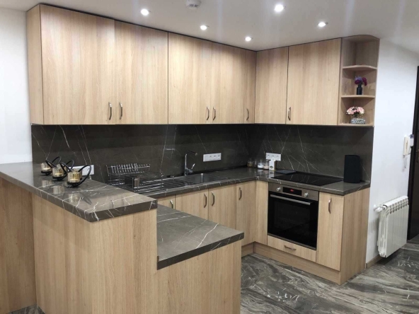 Тристаен апартамент в София, Полигона - 80 кв.м за 1538 €/кв.м - Снимка #1