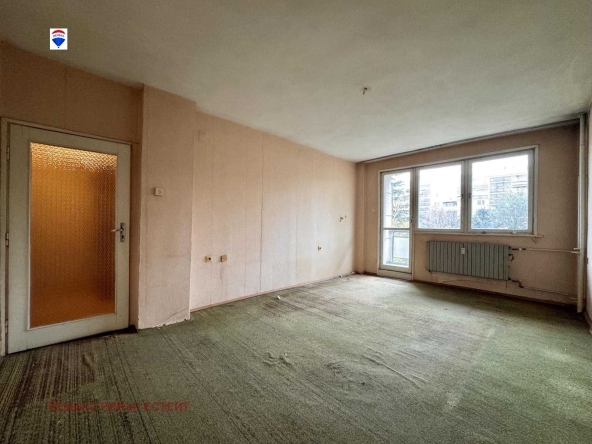 Тристаен апартамент в Русе, Възраждане - 78 кв.м за 1345 €/кв.м - Снимка #1