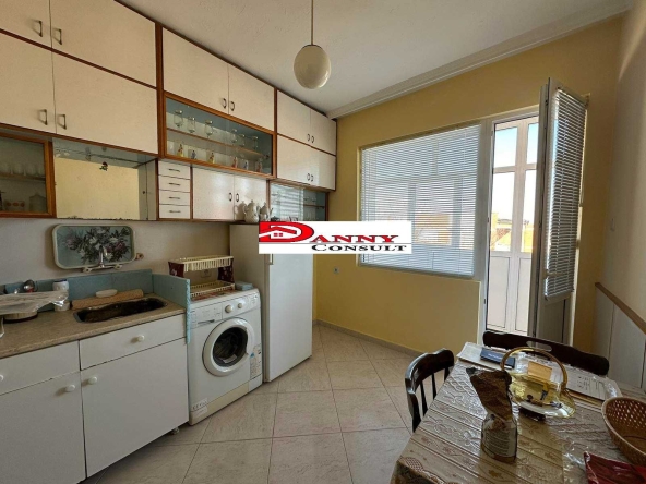 Тристаен апартамент в Лясковец - 90 кв.м за 745 €/кв.м - Снимка #1