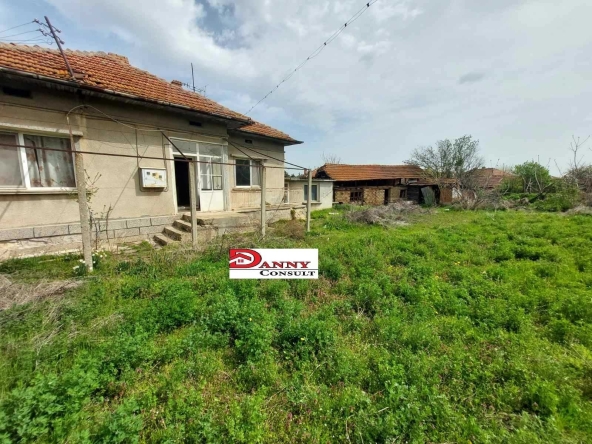 Къща в Велико Търново, Акация - 104 кв.м за 142 €/кв.м - Снимка #1