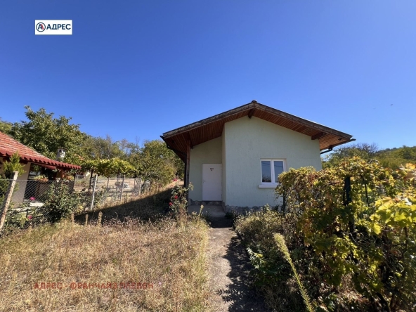 Къща в Ловеч, Промишлена зона - 82 кв.м за 811 €/кв.м - Снимка #1