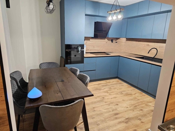 Тристаен апартамент в София, Център - 109 кв.м за 2615 €/кв.м - Снимка #1