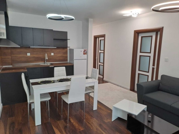 Дава се под наем Тристаен апартамент в София, Обеля 2 - 78 кв.м за 637.5 € - Снимка #1