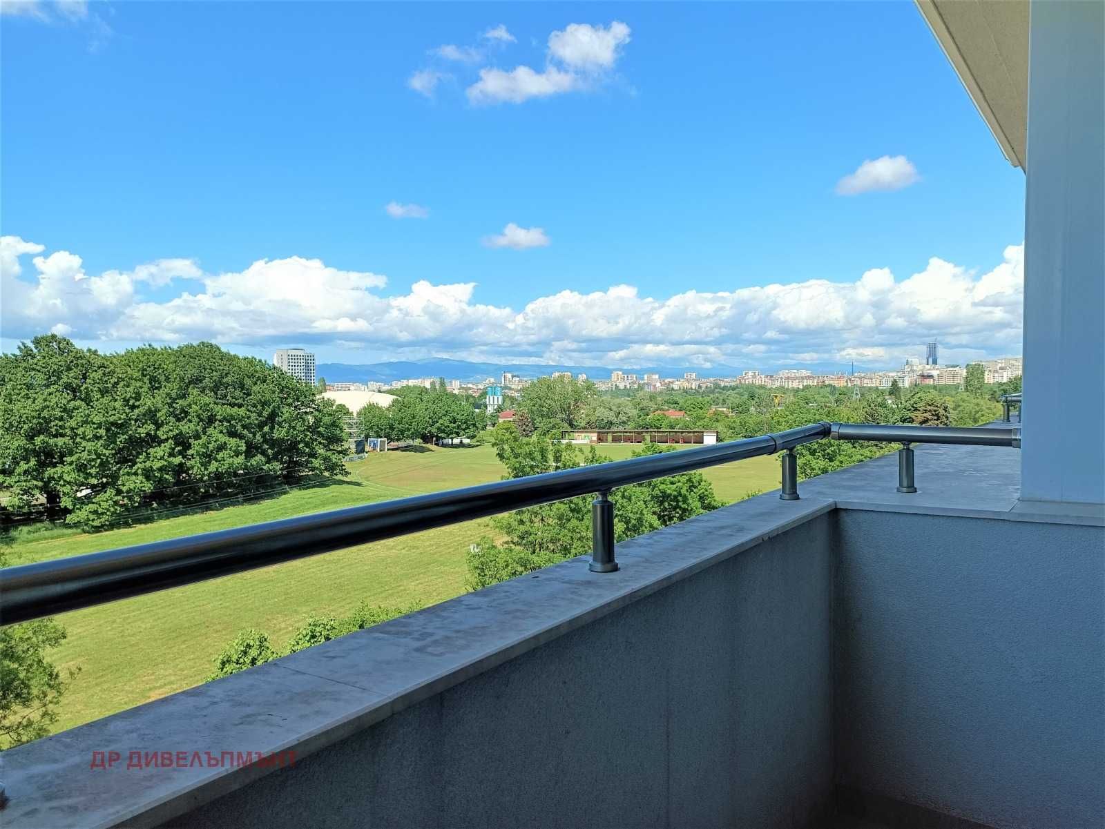 Дава се под наем Двустаен апартамент в София, Студентски град - 74 кв.м за 612 € - Снимка #1