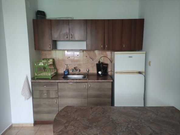 Дава се под наем Двустаен апартамент в Карлово - 50 кв.м за 250 € - Снимка #1