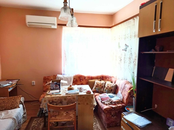 Къща в Казанлък - 100 кв.м за 1377 €/кв.м - Снимка #1