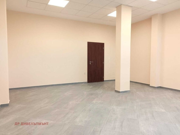 Дава се под наем Магазин в София, Левски - 60 кв.м за 331.5 € - Снимка #1