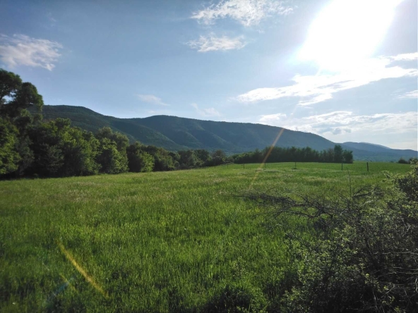 Парцел в с. Мулдава, Област Пловдив - 6400 кв.м за 9 €/кв.м - Снимка #1